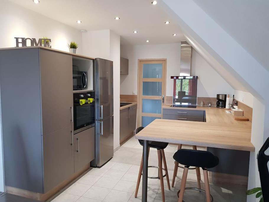Logement Plein Centre De Plerin A Proximite Des Plages Et Des Commerces Luaran gambar
